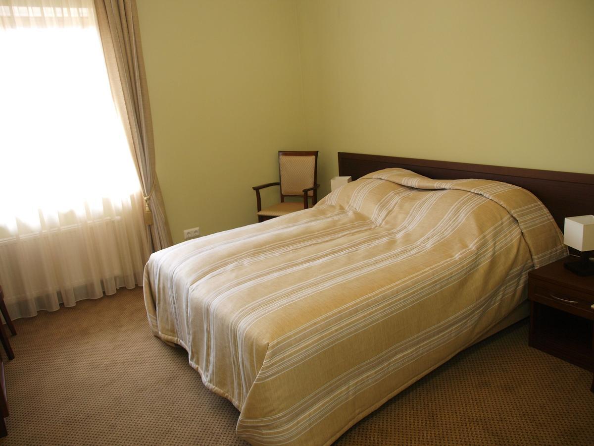 Prie Zeimenos Hotell Kaltanenai Rom bilde